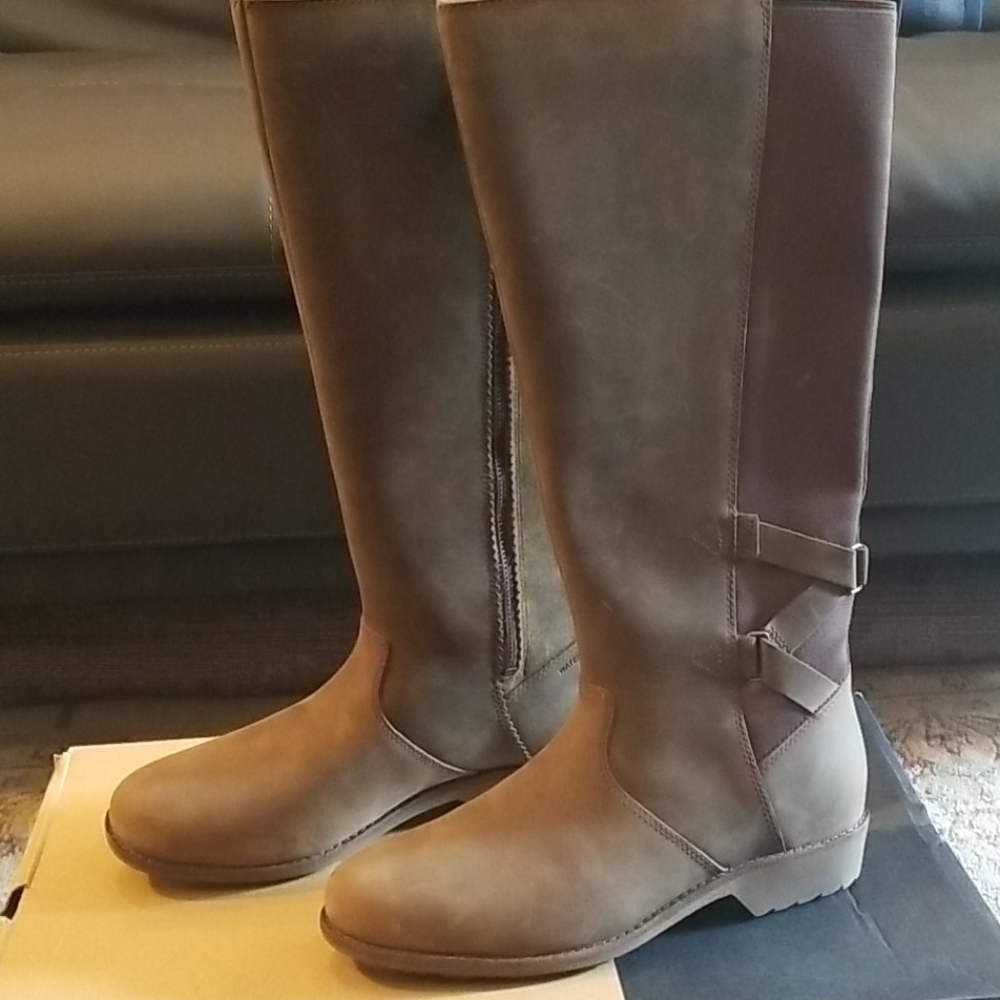 Teva Ellery Tall boot